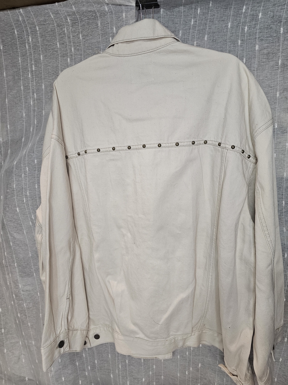 Old Navy Men's Cream Button-Front Canvas Jacket.  Size XL.  Chest Meas. 30" Flat - Picture 3 of 10